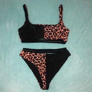 Contrast Leopard Swimsuit